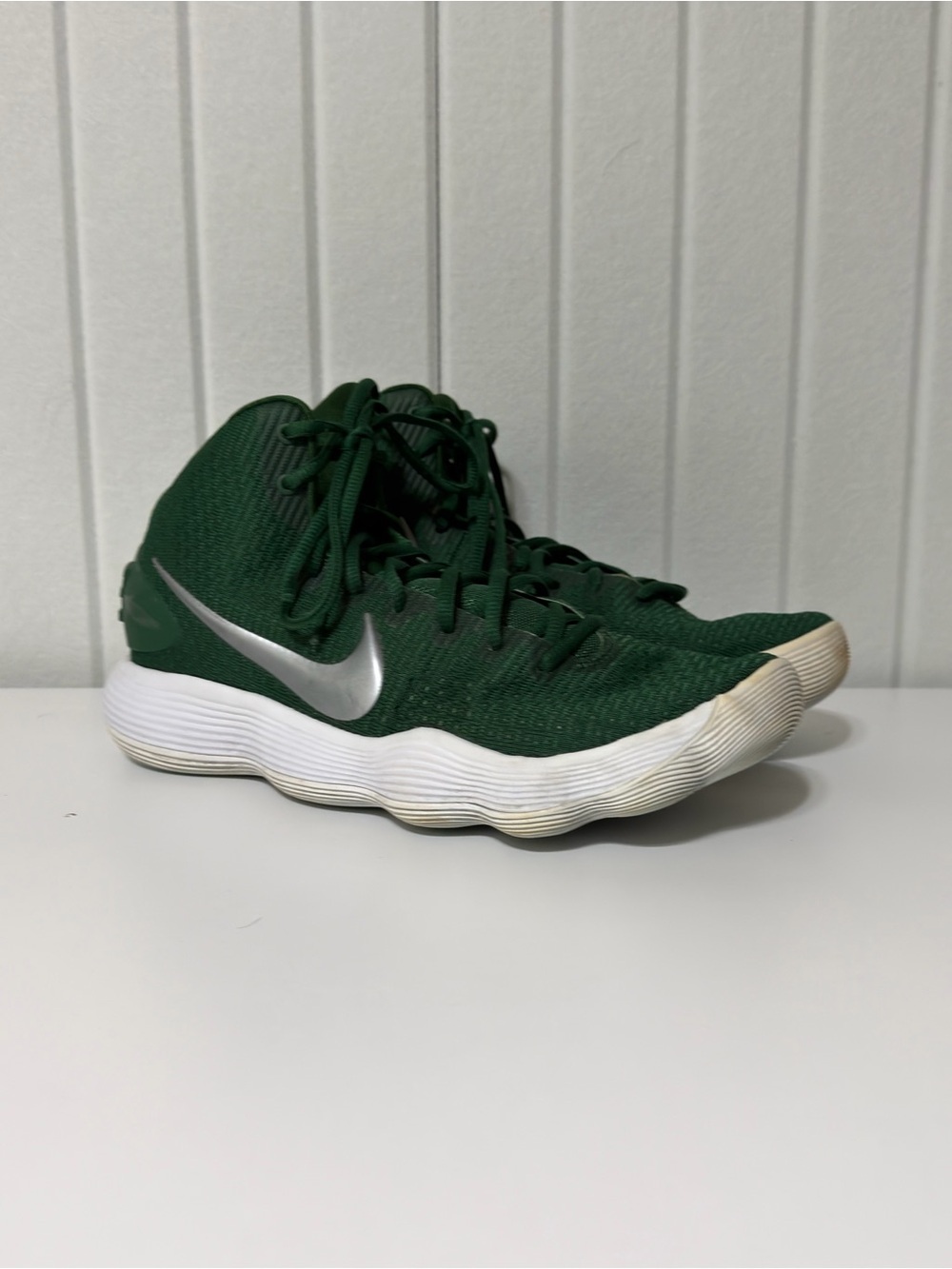 Nike Hyperdunk 2017 TB in a "Gorge Green/Metallic Silver-White" colorway